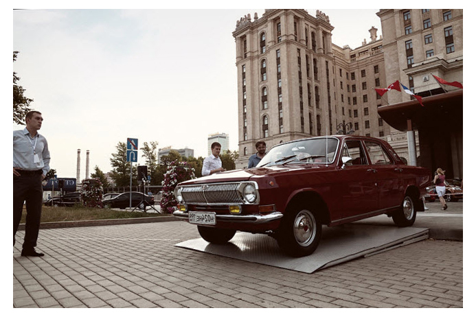 ретро автомобили в Москве